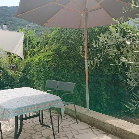 Matej & Irena קרס